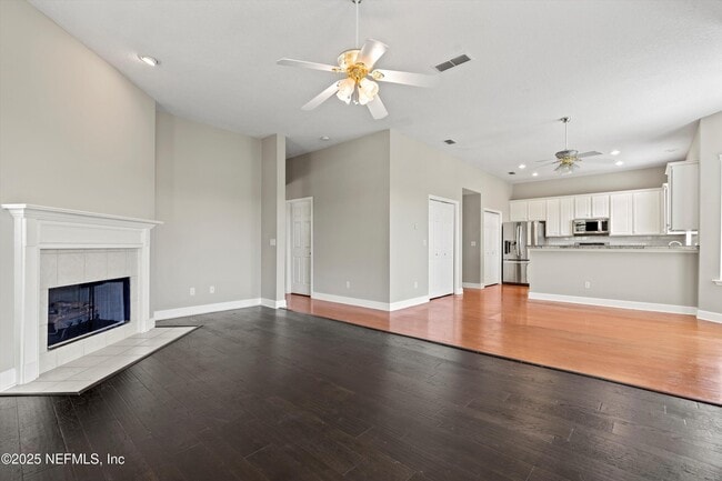 Building Photo - 7610 Sentry Oak Cir E