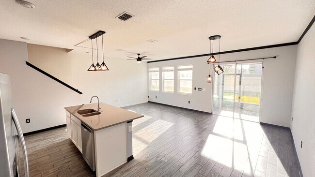 Building Photo - Beautiful, Resort-Style Living with this 3...