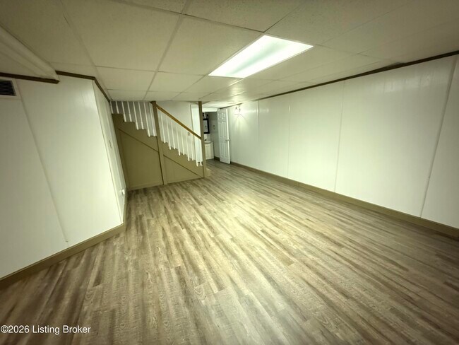 Building Photo - 207 Lake Shore Dr