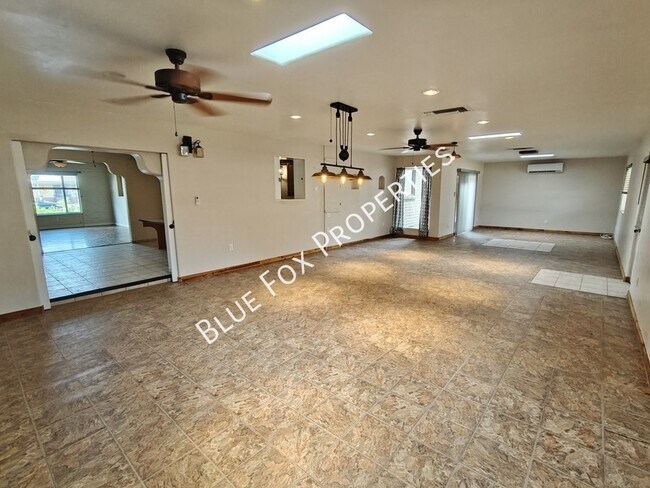 Building Photo - 9742 E Cannon Pl