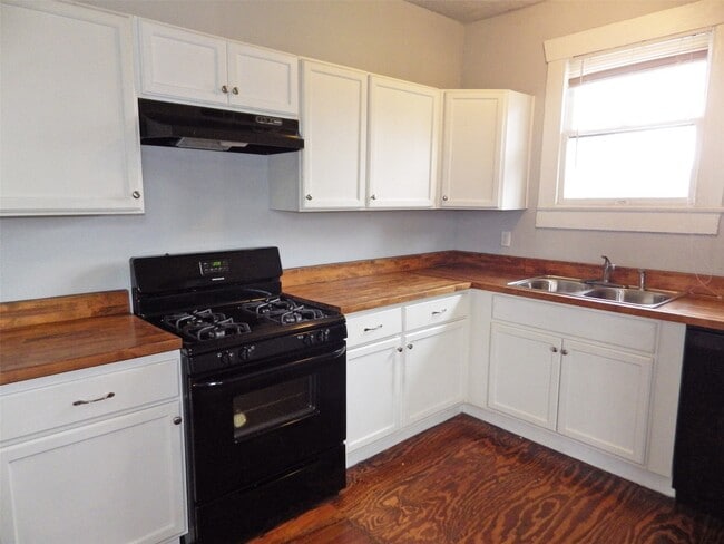 Building Photo - 4322 Wilmer St