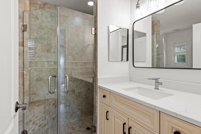 Building Photo - 602 N Atlantic Dr