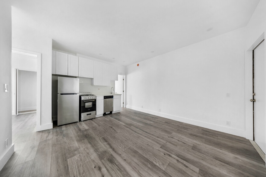 Building Photo - 6844 Abbott Ave