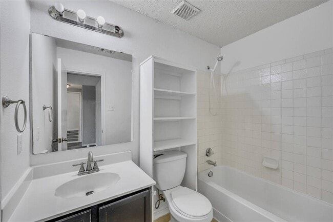 Building Photo - 2514 Byfield Dr