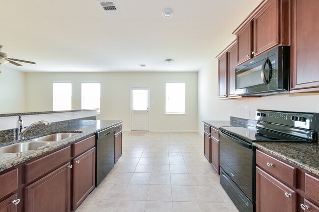 Building Photo - 26251 Bosch Dr