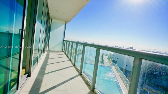 Building Photo - 888 Biscayne Blvd