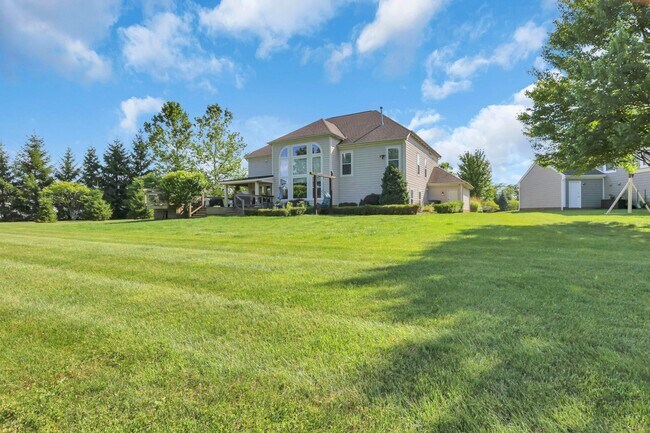 Building Photo - 7090 Dean Farm Rd