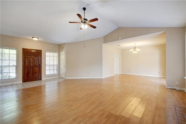 Building Photo - 1713 Woodwind Ln