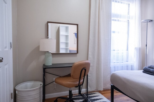 Building Photo - 125 La Salle St