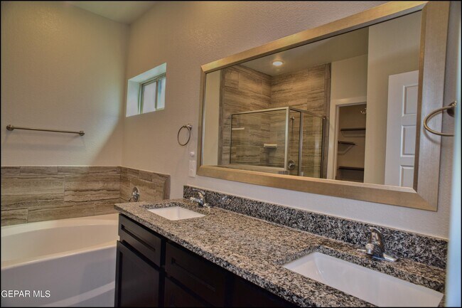 Building Photo - 6980 White Mesquite Wy