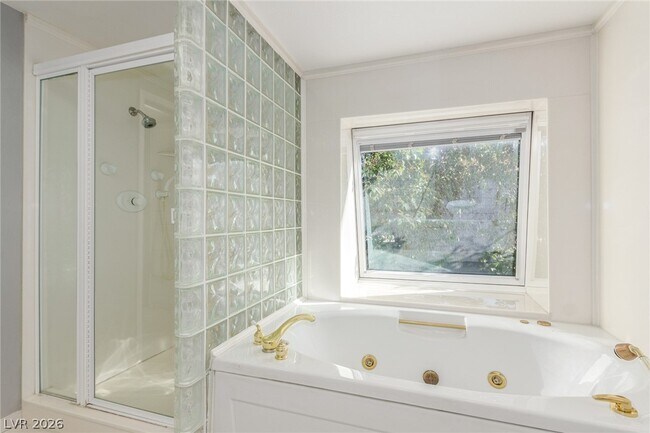 Building Photo - 754 Vegas Valley Dr