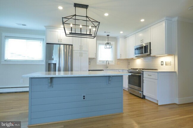 Building Photo - 3817 Ren Rd