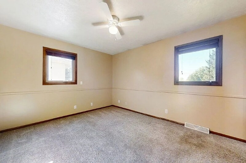 Building Photo - 12217 Sandra Cir