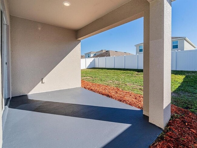 Building Photo - 13748 Wineberry Dr