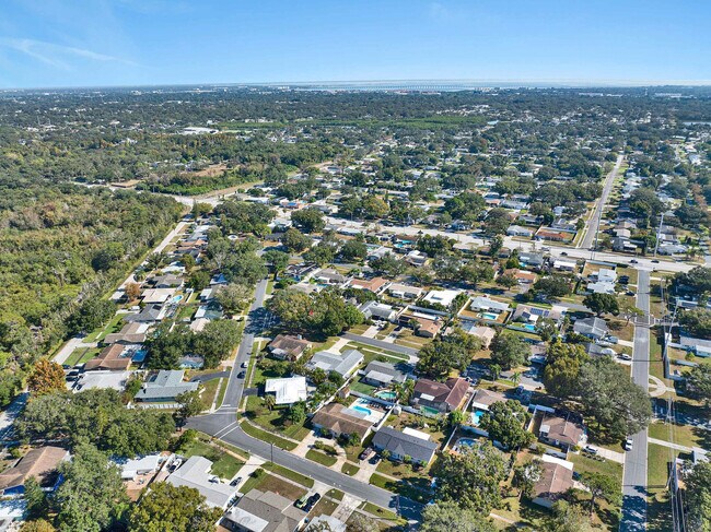 Building Photo - 897 Imperial Dr