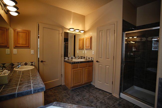 Building Photo - 6223 Goldfield Pl NE