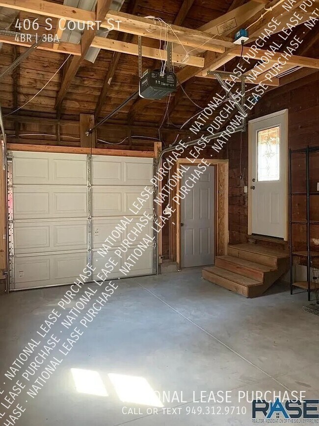 Building Photo - Rent to Own Updated Home with $12,000 Down...