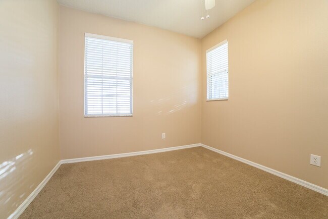 Building Photo - 2302 Abey Blanco Dr