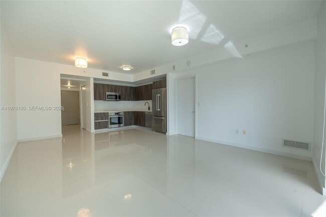 Building Photo - 488 NE 18th St