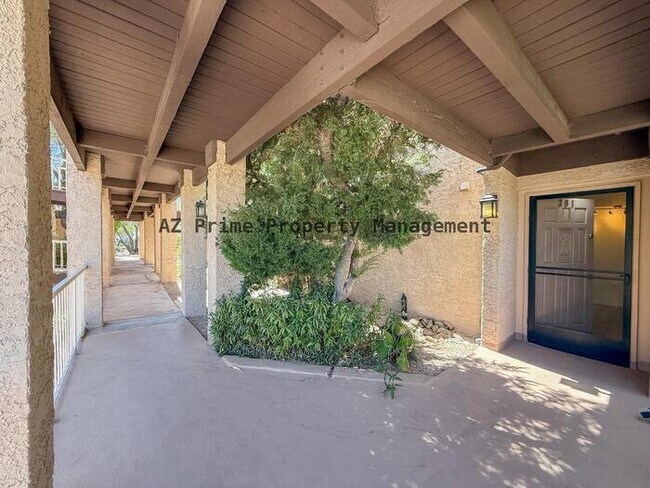 Building Photo - 7402 E Carefree Dr