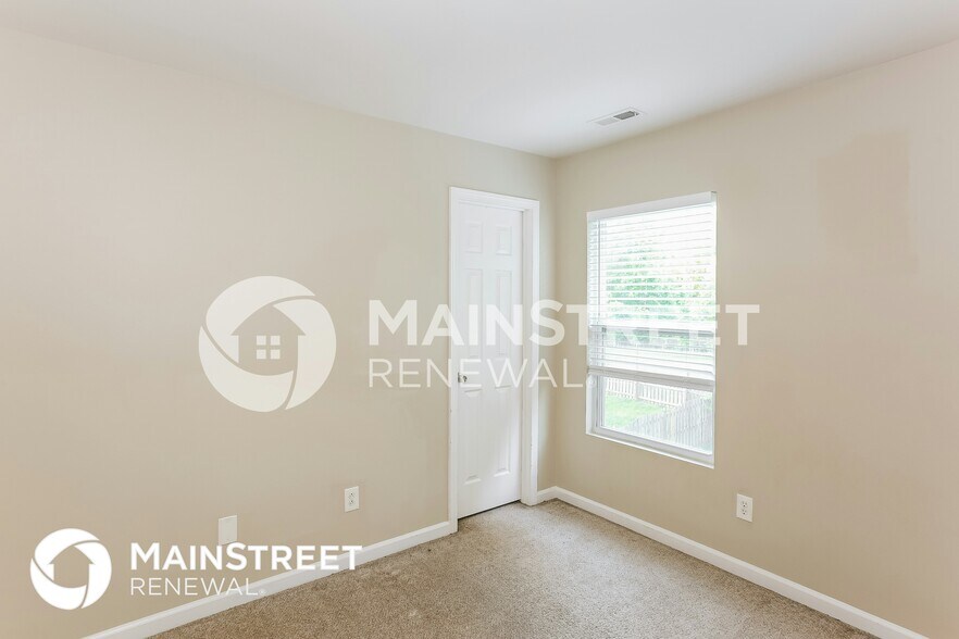 Building Photo - 3614 Larkhaven Village Dr