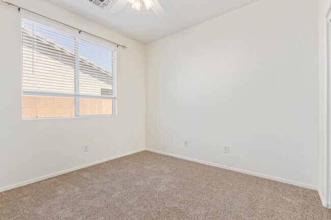 Building Photo - 7407 W Darrow St