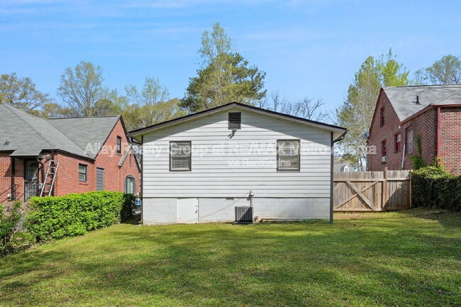 Building Photo - 1770 Rogers Ave SW