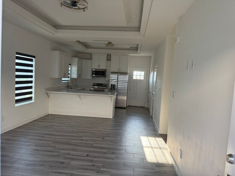 Building Photo - 2508 Mockingbird Rd