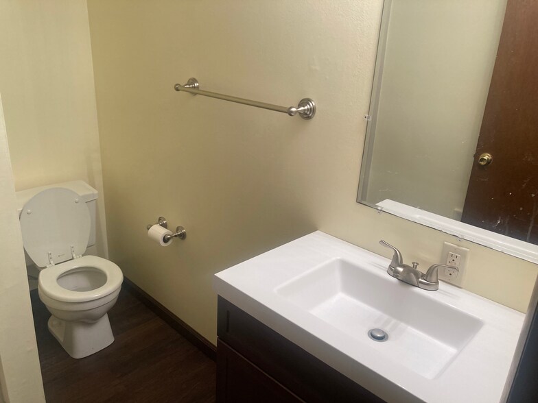 Bath Rm #2 - 3146 Shellers Bend