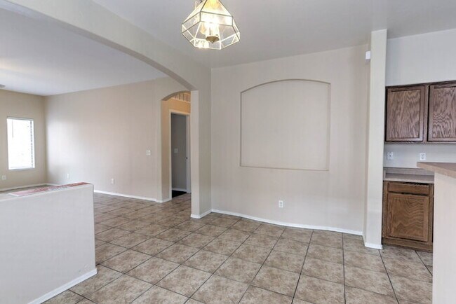 Building Photo - Rancho Sahuarita