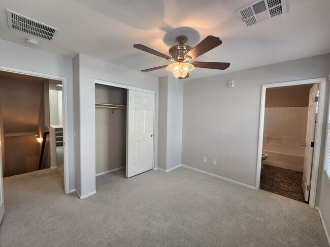 Building Photo - Unique condo with rooftop Strip Views and modern amenities.