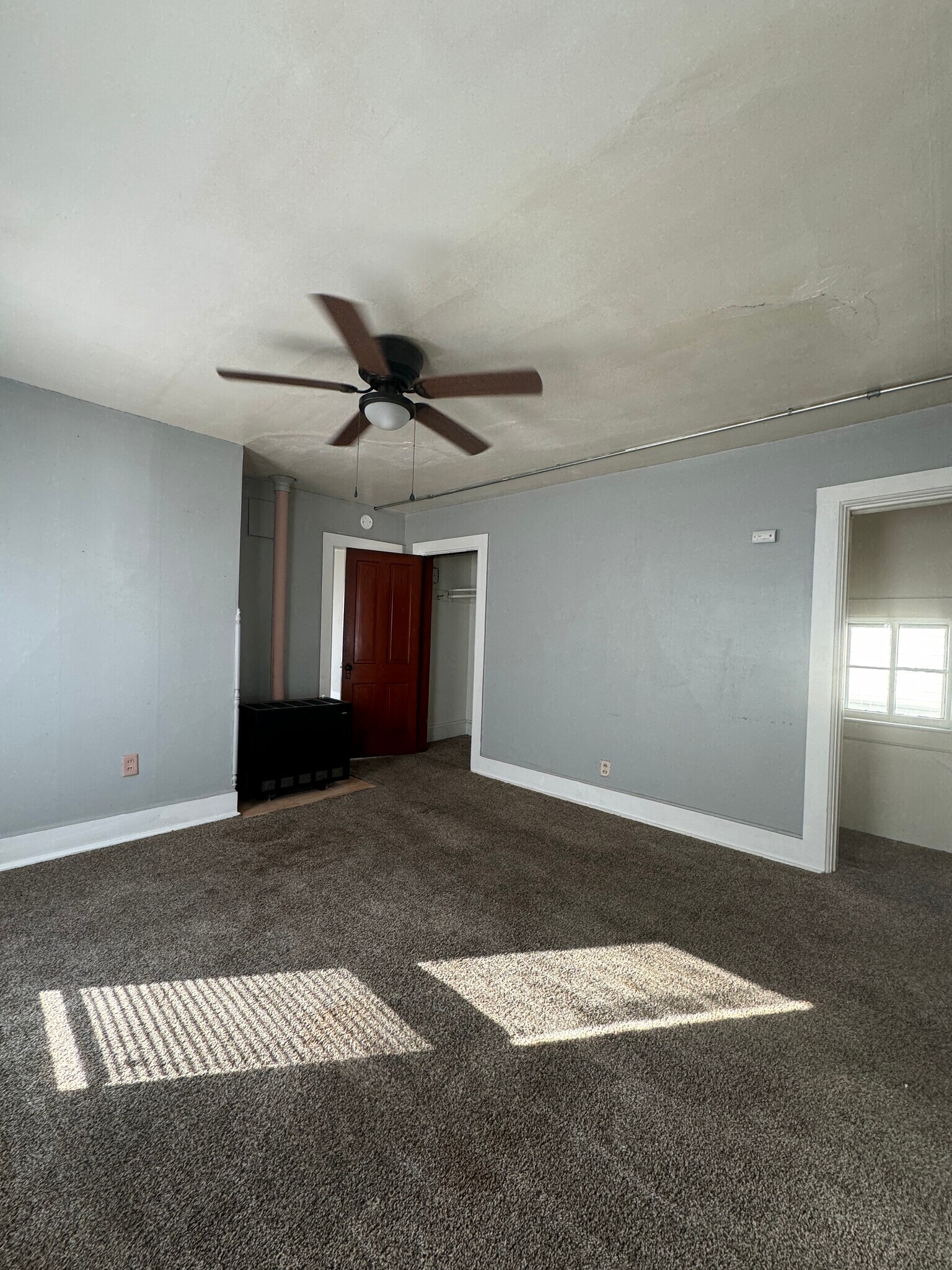 Living Room - 2236 Central Ave