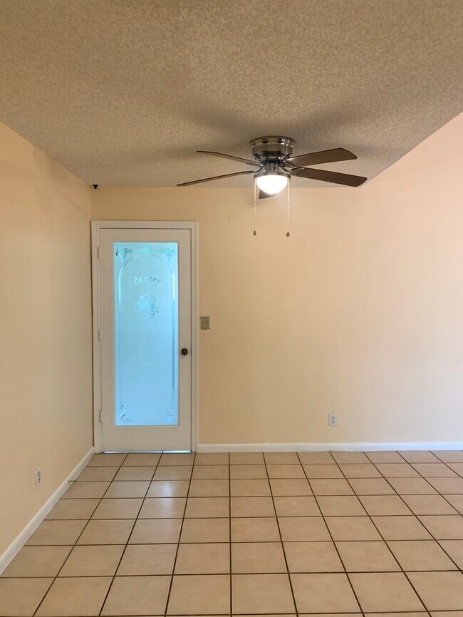 Building Photo - 9840 NW 28th Ct