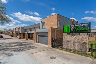 Building Photo - The Townhomes on Three