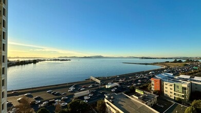 Building Photo - High-Rise Living with Golden Gate + Mt. Ta...