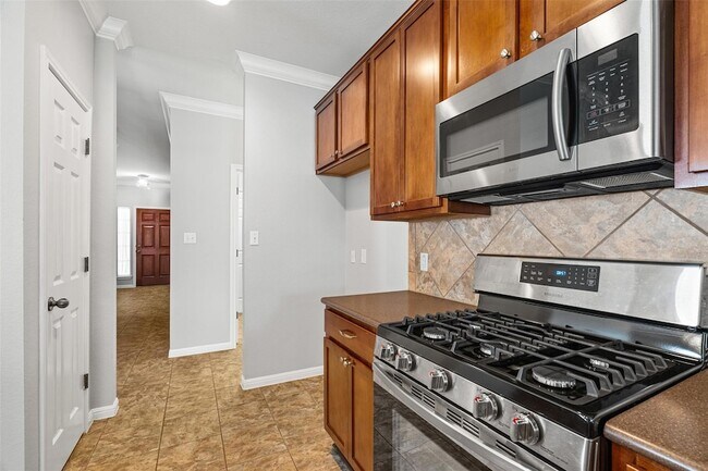 Building Photo - 2505 Rusk Ct