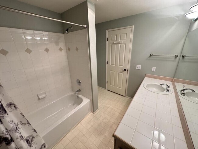 Building Photo - 5000 NW Village Park Dr