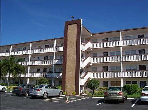 Building Photo - 2070 Wolverton E