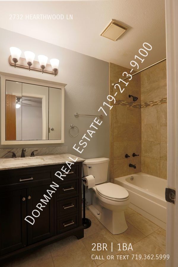 Building Photo - Ranch Style Townhome