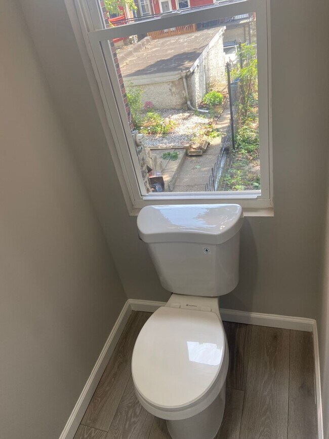 Building Photo - Remodeled  Home - Ogontz