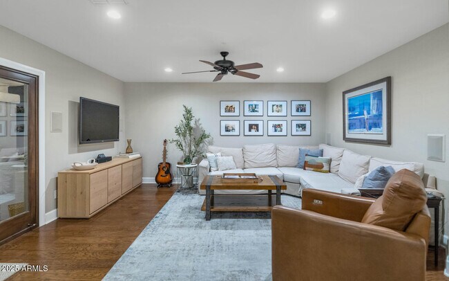 Building Photo - 9617 E Friess Dr