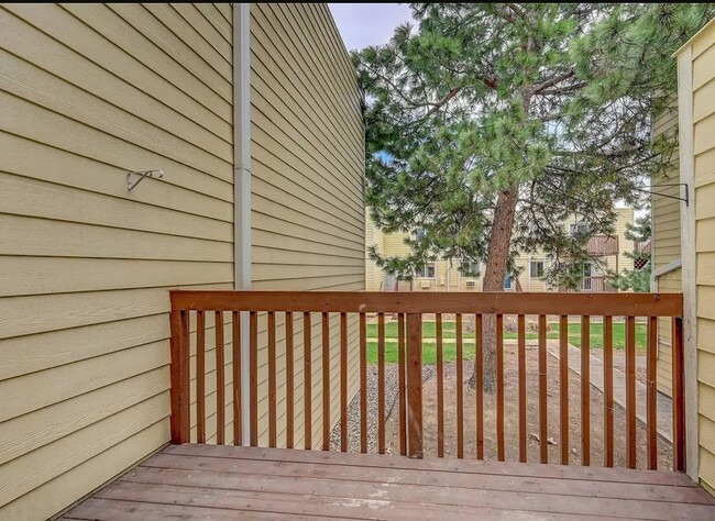 Porch-private - 9380 W 49th Ave