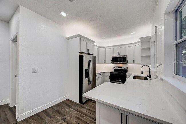Building Photo - 1622 Ballard Park Dr