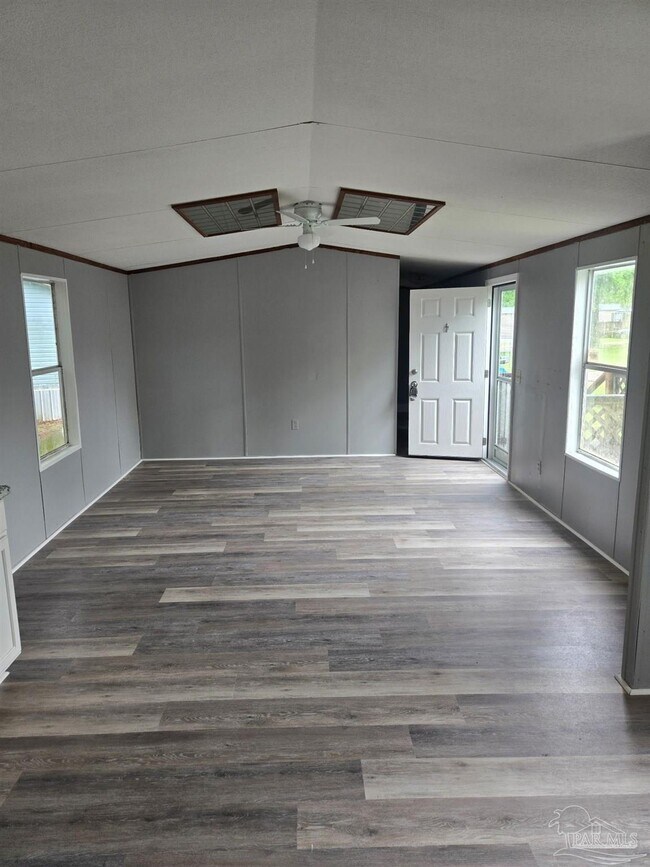 Building Photo - 5675 Saufley Field Rd