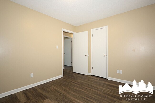 Building Photo - 2692 Dromedary Dr