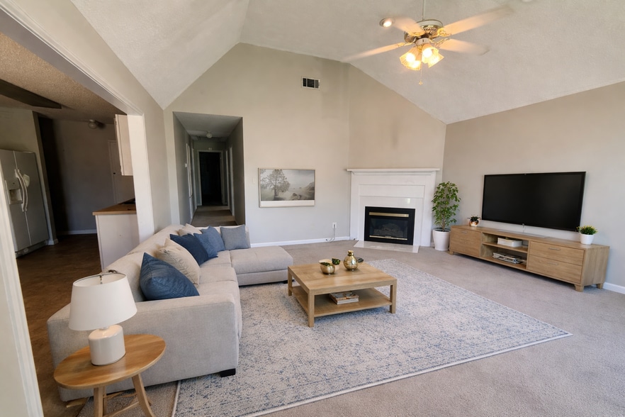 Virtually Staged Living - 1506 Remington Dr