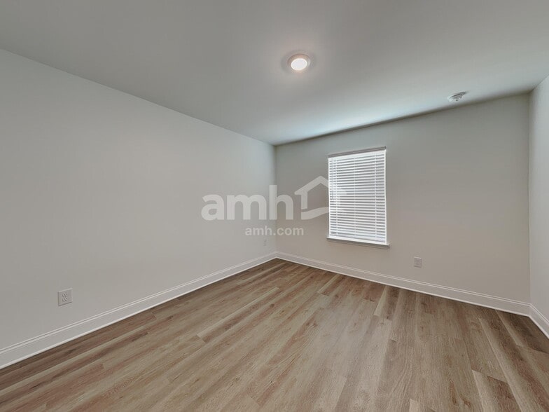 Building Photo - 511 Hickory Pointe Rd