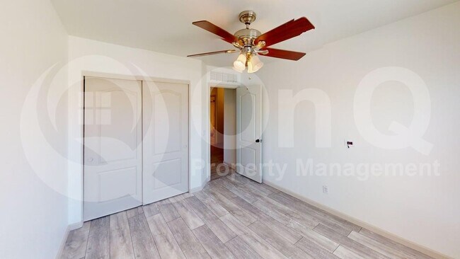 Building Photo - 12211 W Hadley St