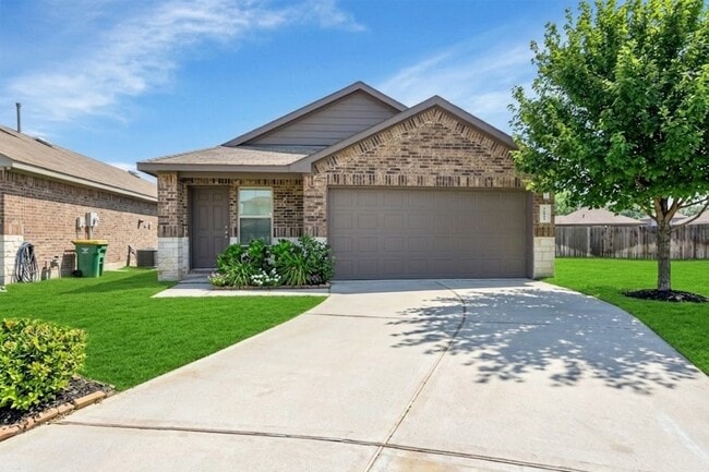 Building Photo - 16831 Silent Pines Ct