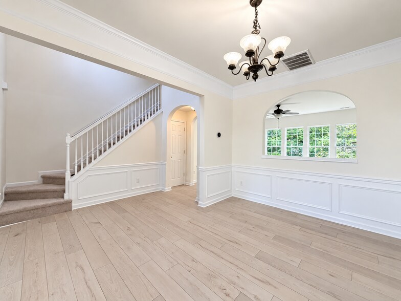 Building Photo - 112 Huntersville Rd